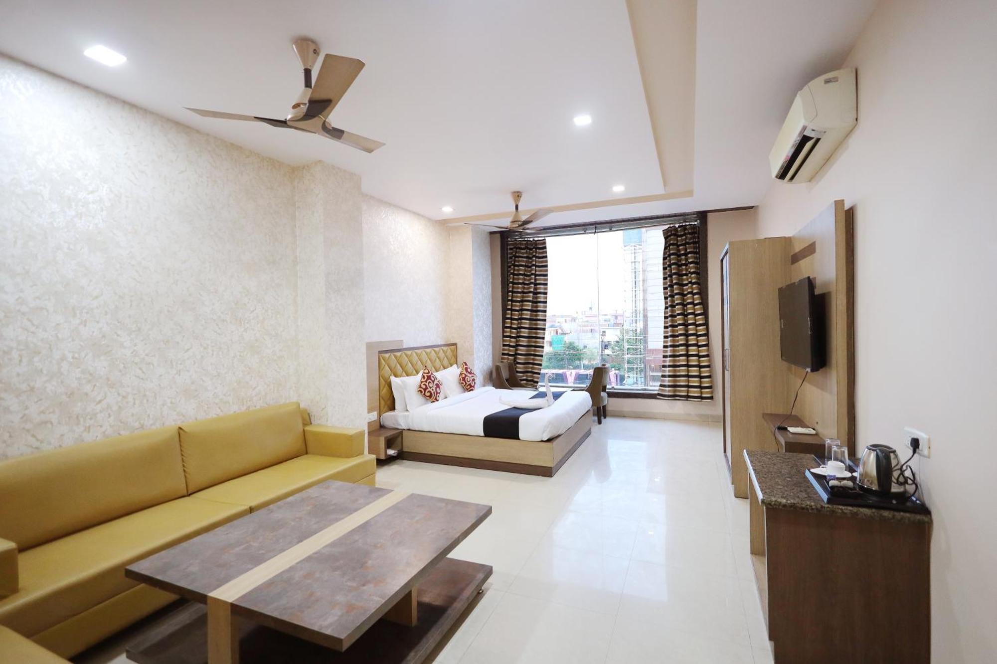 Hotel Bhagyaraj Palace A Luxury Hotel Keshavpuram Канпур Екстер'єр фото